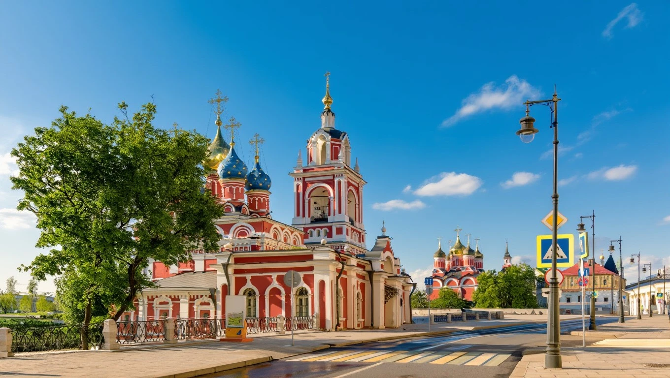 Почему Китай-город так называется