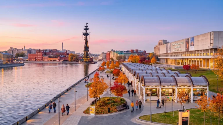 Крымская набережная в Москве
